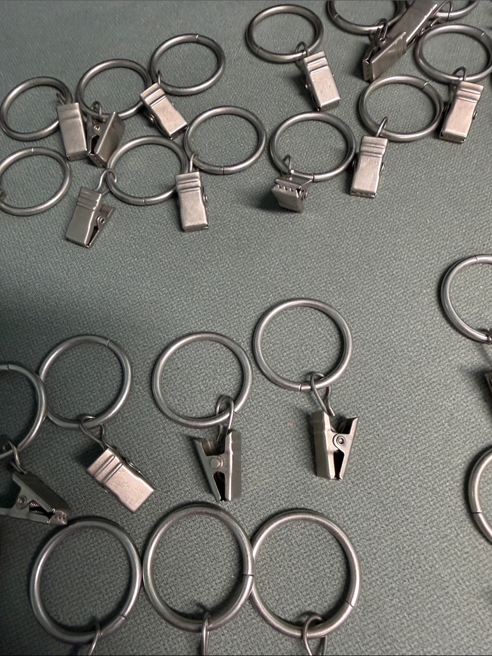 BNWT 44 PCS SILVER CURTAIN ROD RINGS FOR CURTAINS OR BABY CLOTHES ORGANIZING - Picture 11 of 11